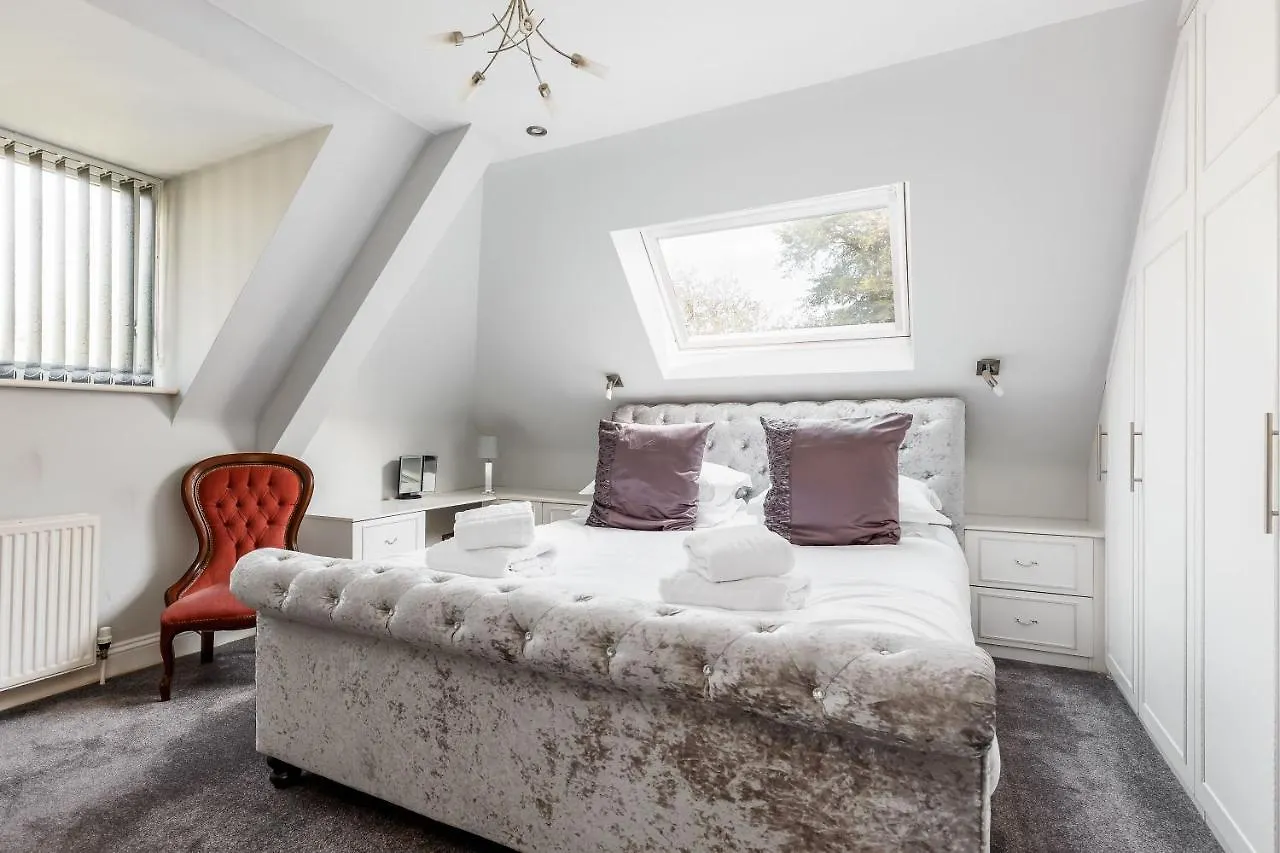 The Gables Penthouse Villa Poole 0*,  United Kingdom